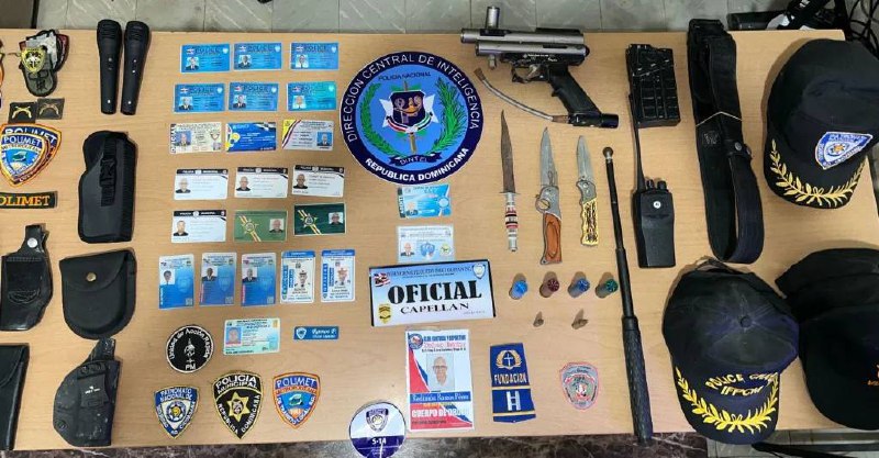 PN apresa cinco y confisca marihuana, revólver ilegal y suministros militares en Santiago
