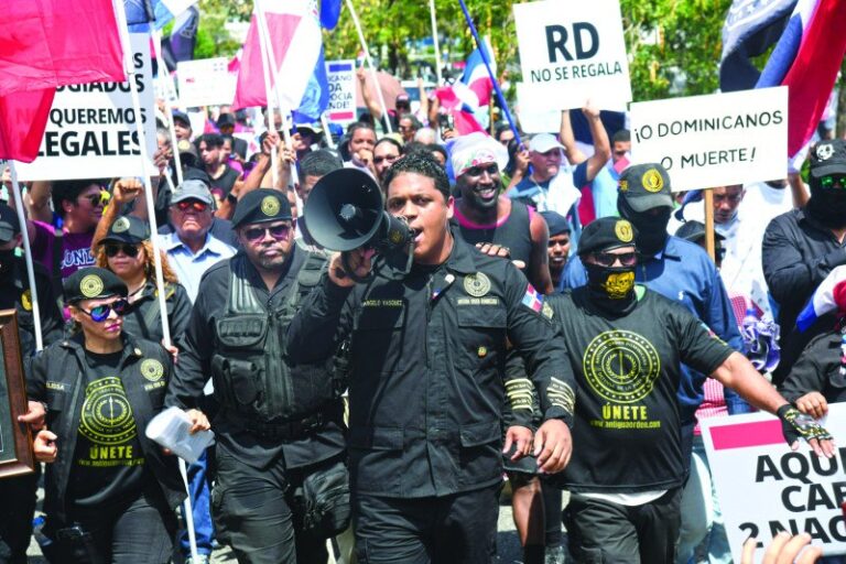 Tras marcha en Friusa, Antigua Orden Dominicana convoca marcha hacia el Palacio Nacional