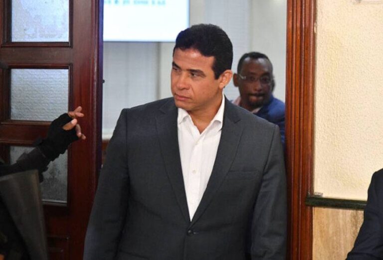 Tribunal rechaza extinción penal y se mantendrá juicio contra mayor general Adán Cáceres