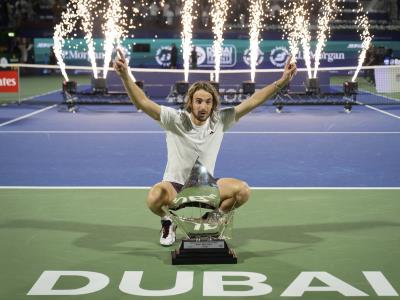 Tsitsipas pone fin a racha de derrotas en finales de ATP 500 en Dubái