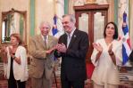 A Mario Vargas Llosa le fue otorgada la nacionalidad dominicana