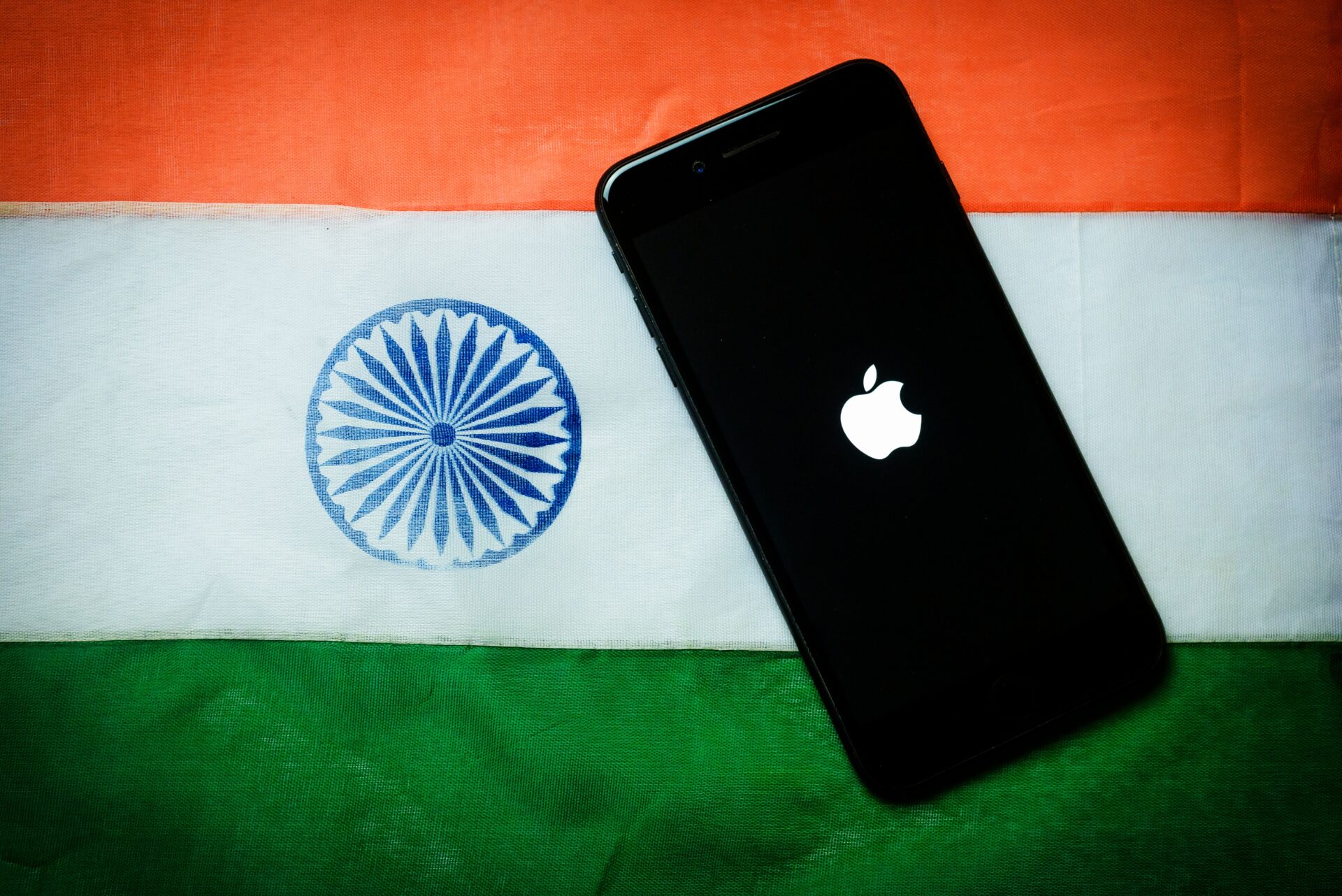 Apple busca producir todos iPhones para Estados Unidos en la India, pero no será fácil