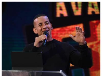 Artistas urbanos se inclinan hacia la música cristiana