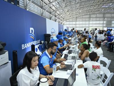 Banreservas lleva jornada de bancarización al Nuevo Domingo Savio