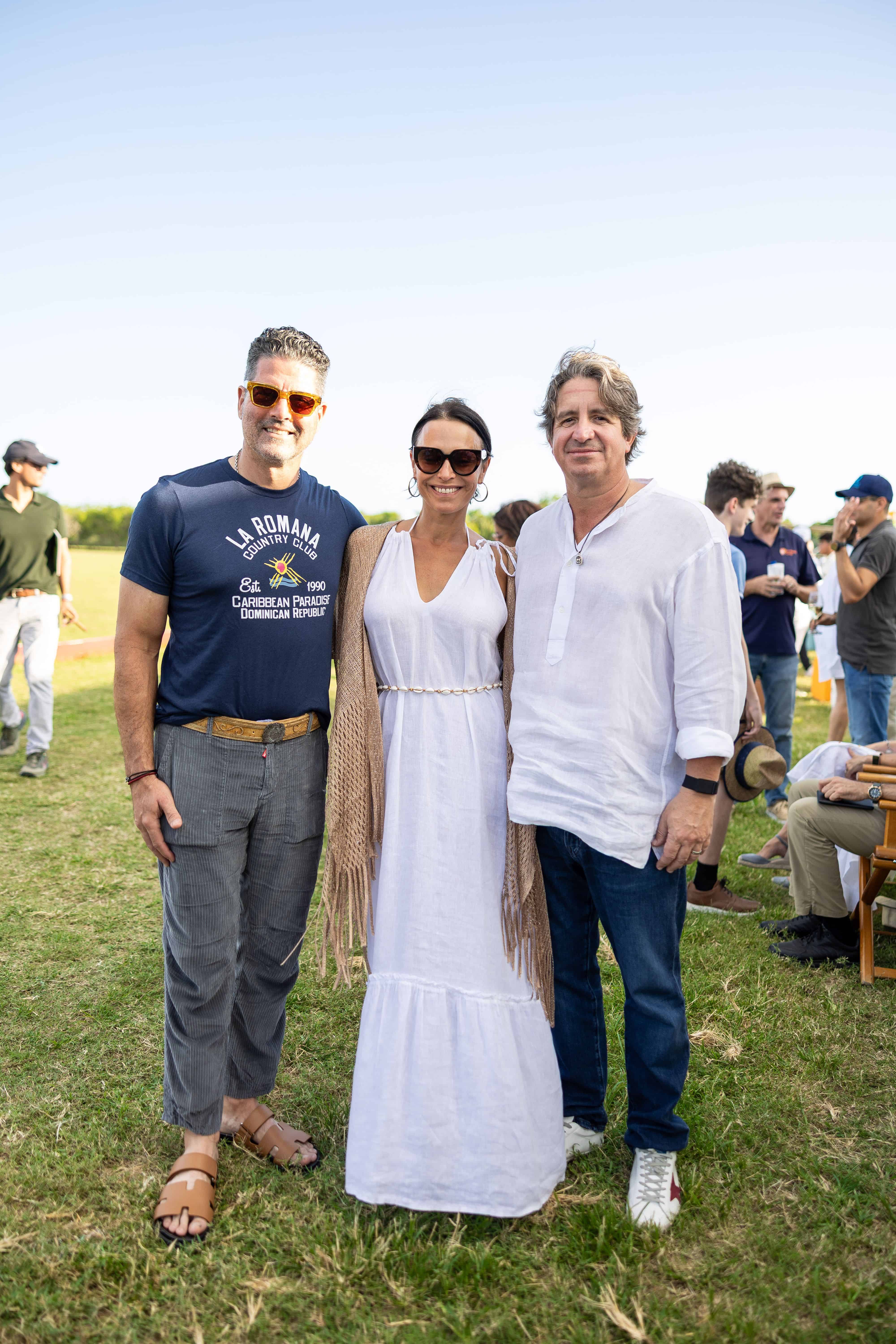 Luis Arturo Carbuccia, Carolina Rainer & Leo Matos.