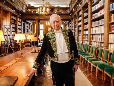 Centro Cultural de España en Panamá hará homenaje a Mario Vargas Llosa