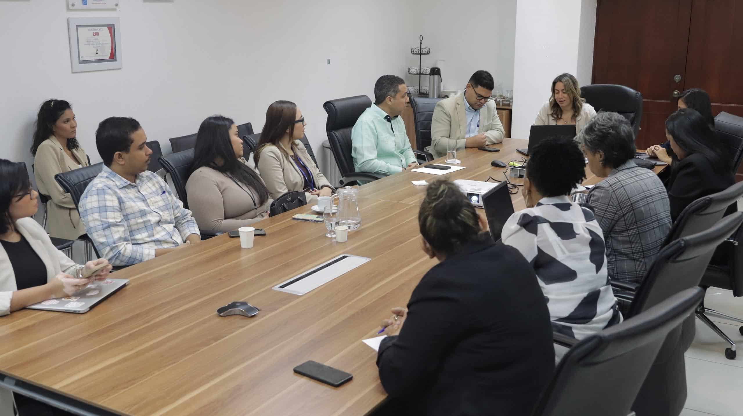 Comisión de apoyo integral a los afectados por el desplome del Jet Set. 