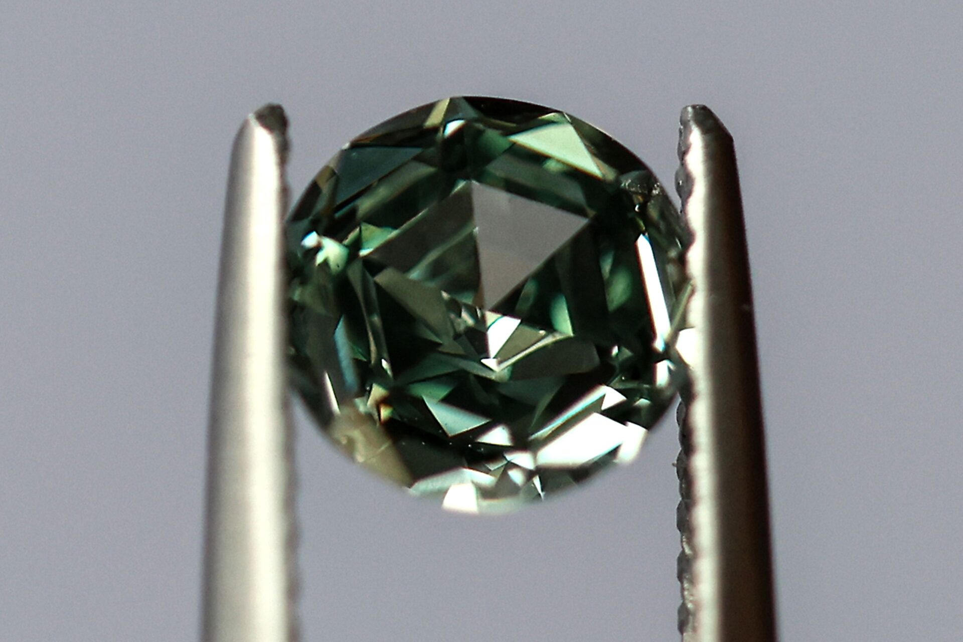 Cómo los diamantes cultivados en laboratorio están redefiniendo el lujo sostenible