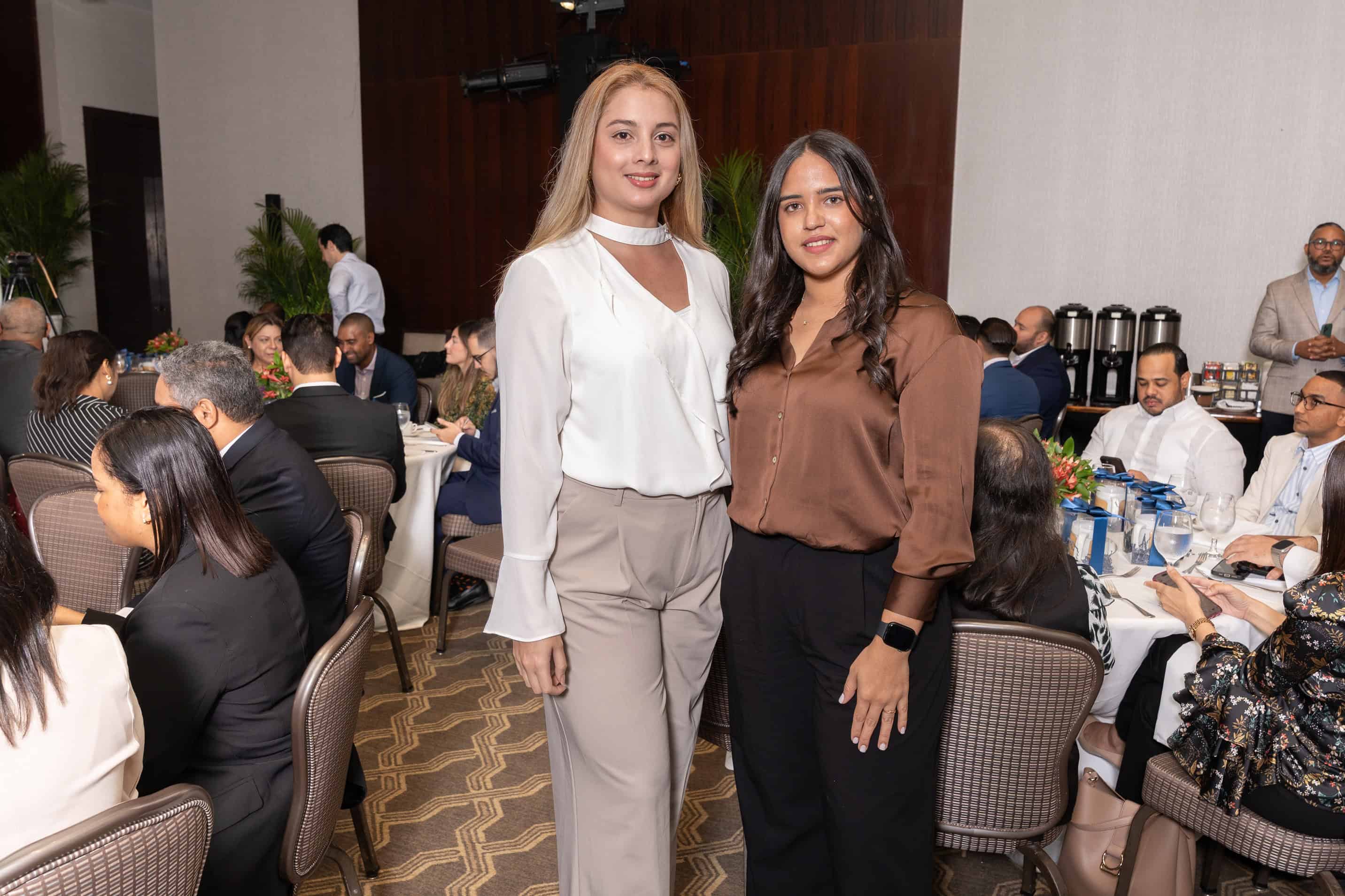Andreina Rodríguez y Grace Coste.
