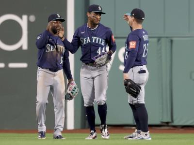 Hancock y Crawford guían triunfo de Marineros ante Medias Rojas