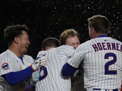 Ian Happ conecta sencillo decisivo en la 10ma y Cachorros