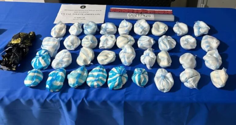 Incautan drogas y apresan a dos personas durante operativos en SDN