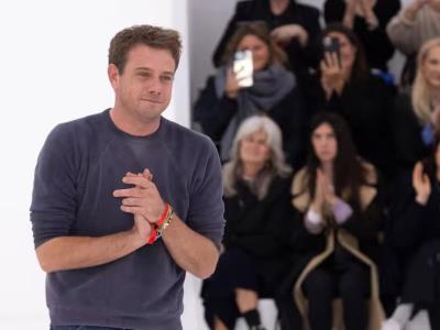 Jonathan Anderson nombrado director artístico Dior