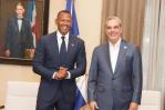 Abinader recibe en el Palacio Nacional al expelotero Alex Rodríguez