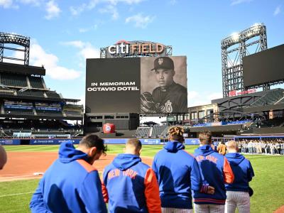 Los Mets de Nueva York honran la memoria de Octavio Dotel