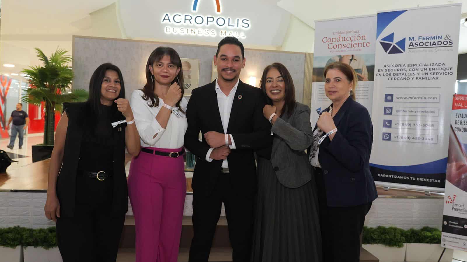 Joselyn Gómez, Miguelina Ramírez, Jill Sena, Marisol Fermín y María Luz Vargas.