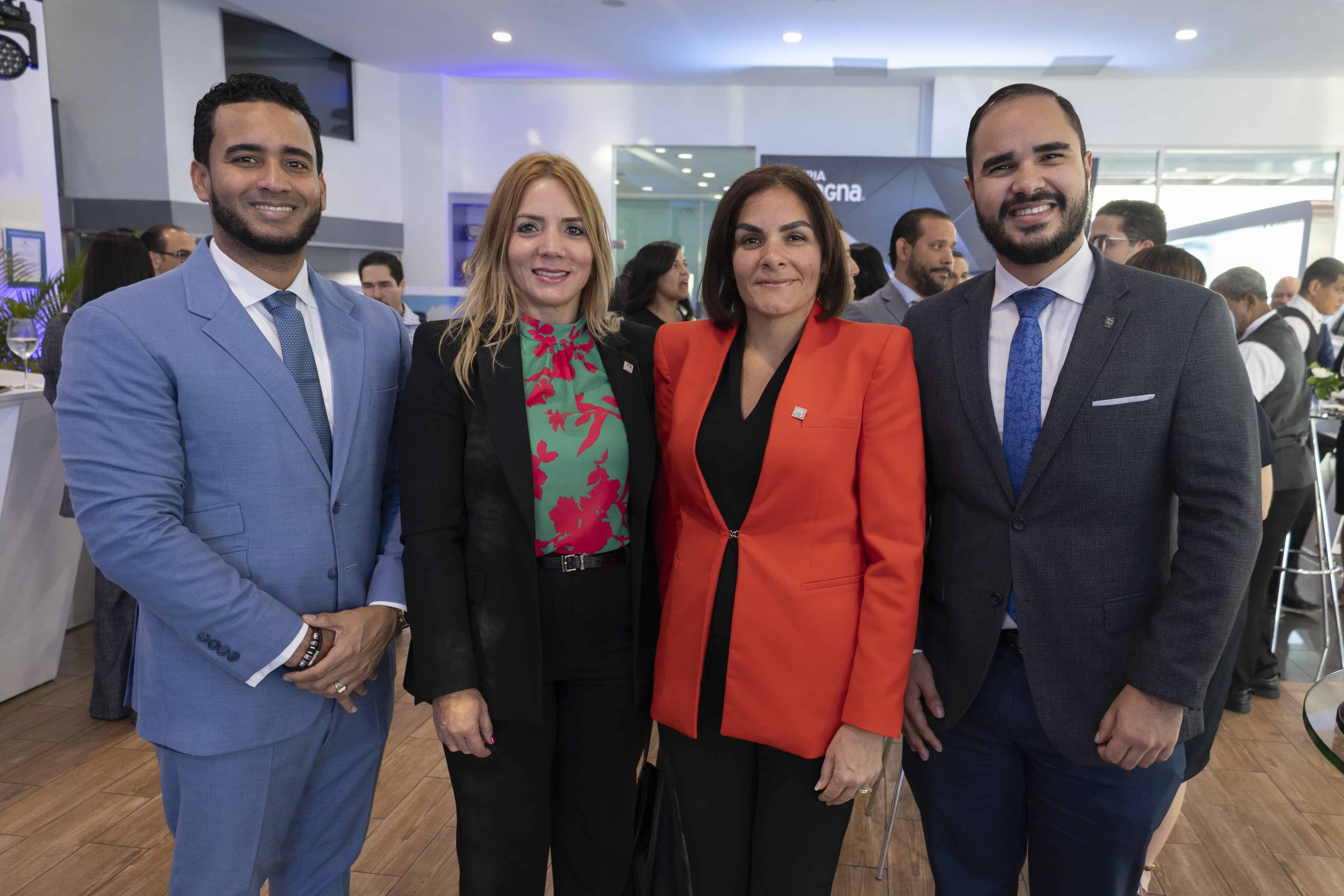 Wagner Encarnación, Yira Zimmermann, Paola Beras y Ernesto Disla.