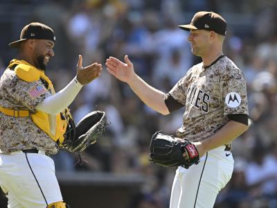 Michael King lanza su primer juego completo y Padres blanquean