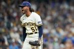 Freddy Peralta se sorprende por la elección de Murphy para abrir en Día Inaugural