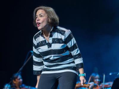 Música en vivo y cuentos con Anya Damirón