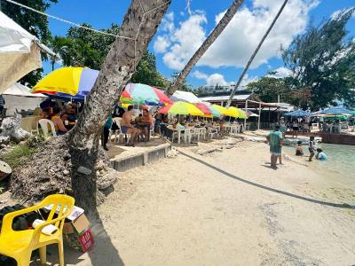Negocios de Boca Chica no colocan sus precios en letreros visibles