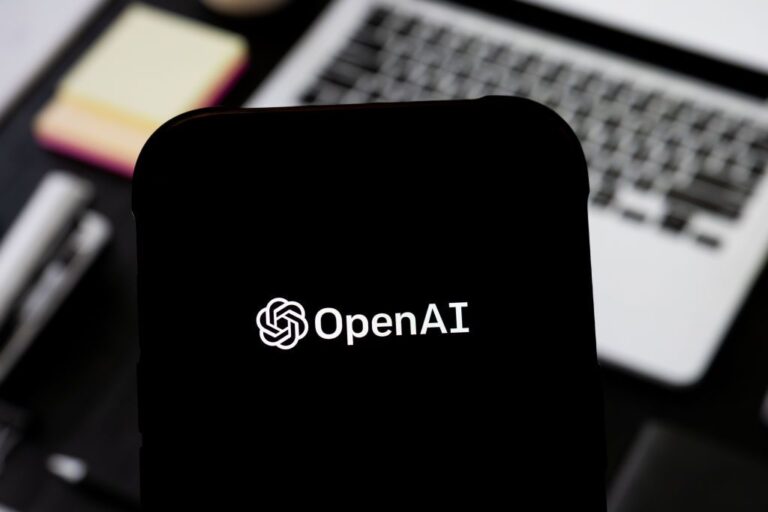 OpenAI lanzará un modelo abierto de IA que competirá contra Llama y R1