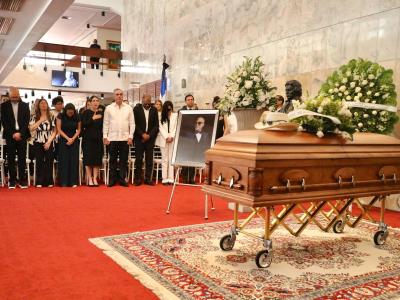 Paso a paso la despedida del merenguero Rubby Pérez