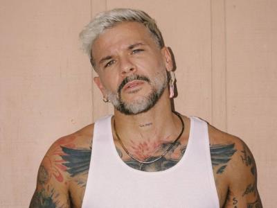 Pedro Capó presenta nuevo video acústico de 'Divina'
