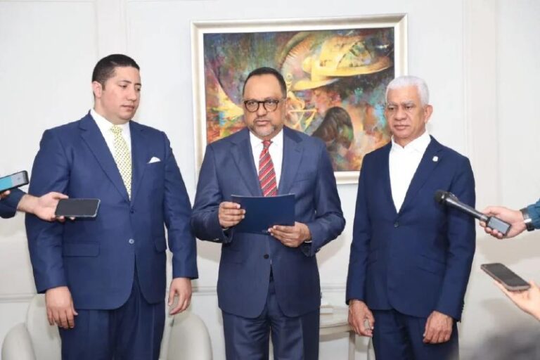 Poder Ejecutivo propone elevar a 40 años la pena contra traficantes de indocumentados