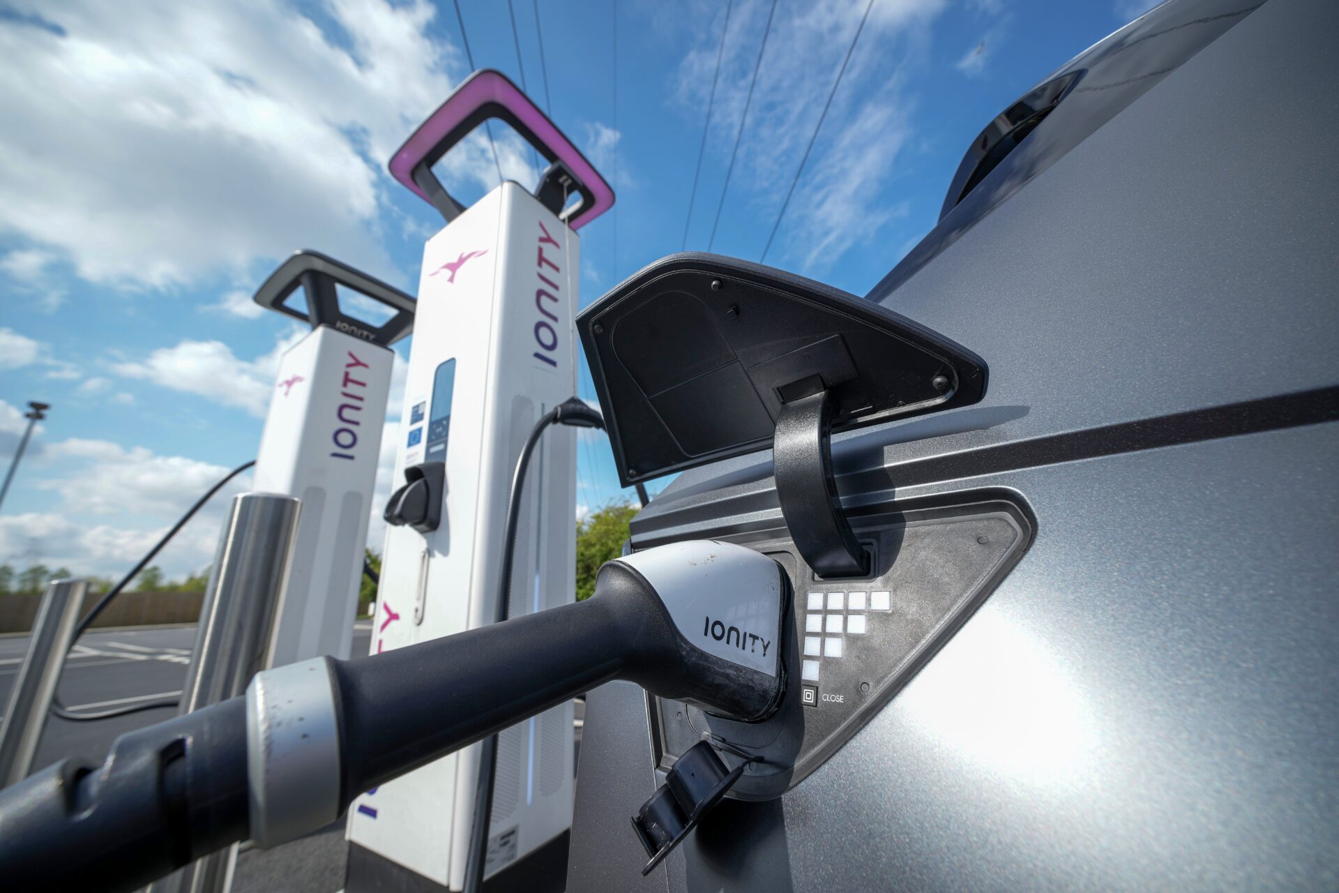 Por qué todavía no existe el mercado de segunda mano de autos eléctricos