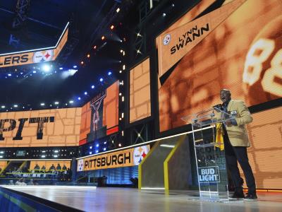 Primera ronda del draft de NFL promedia 13,6 millones de fanáticos