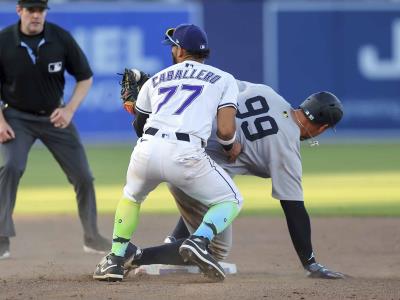 Rays vencen a Yankees con jonrón de Aranda en la décima
