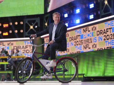 Roger Goodell cree que dueños llegarán a consenso sobre 'tush push'