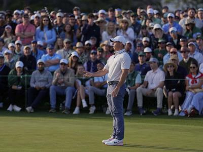 Rory McIlroy comienza ronda de forma magistral en Augusta