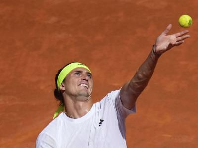 Tenis: los favoritos Zverev y Sabalenka debutan con victorias