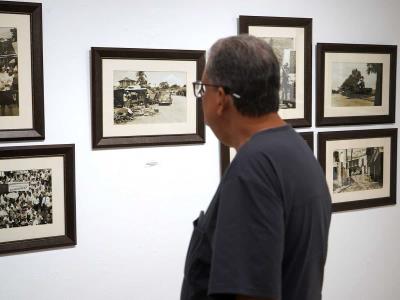 Thimo Pimentel expone fotografías de la Guerra de Abril