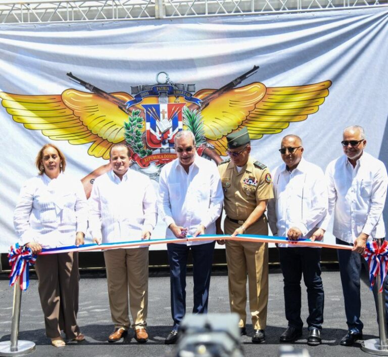Abinader inaugura primera fase de la planta de ensamblaje de vehículos en San Cristóbal