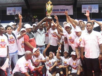 Baloncesto: Caminantes de Los Alcarrizos se coronan campeones