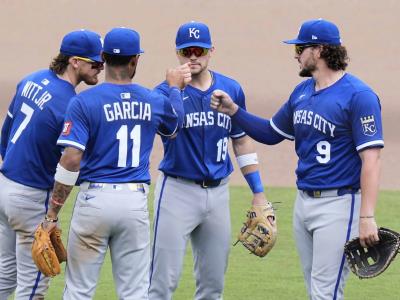 Bobby Witt Jr. conecta jonrón y los Reales barren serie contra Rays