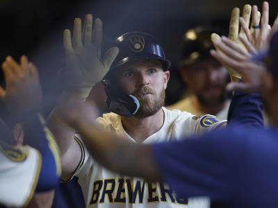 Cerveceros consiguen la ofensiva necesaria para vencer 4-3 a Astros