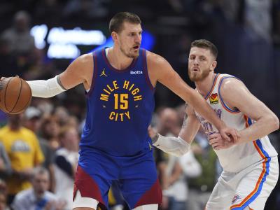 Denver sobrevive a una noche desastrosa de Jokic y acorrala a Oklahoma