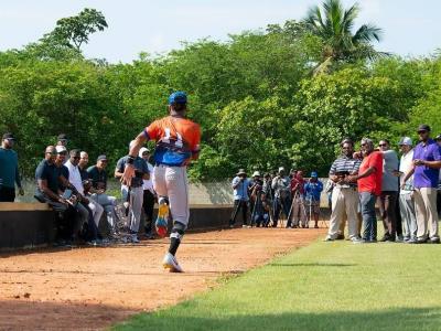 El complejo encaje de la ley de béisbol
