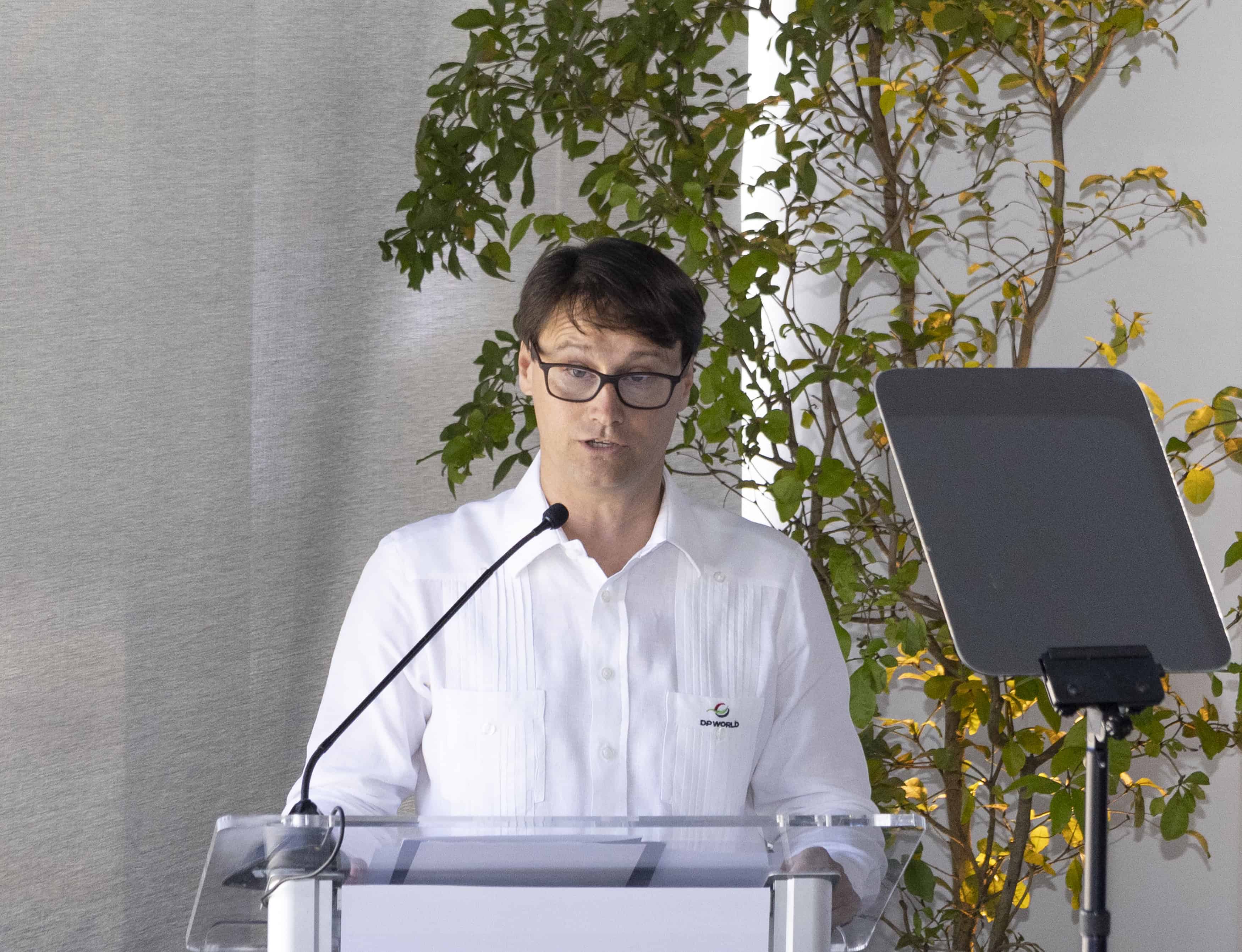 Manuel Martínez, CEO de DP World Dominicana, durante la firma del memorando de entendimiento entre el Gobierno dominicano y DP World Dominicana este viernes 8 de mayo de 2025