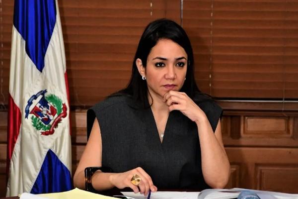Faride Raful denuncia campaña de difamación y anuncia acciones judiciales contra sus responsables