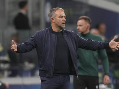 Hans Flick reconoce que el Clásico será un analgésico tras la derrota