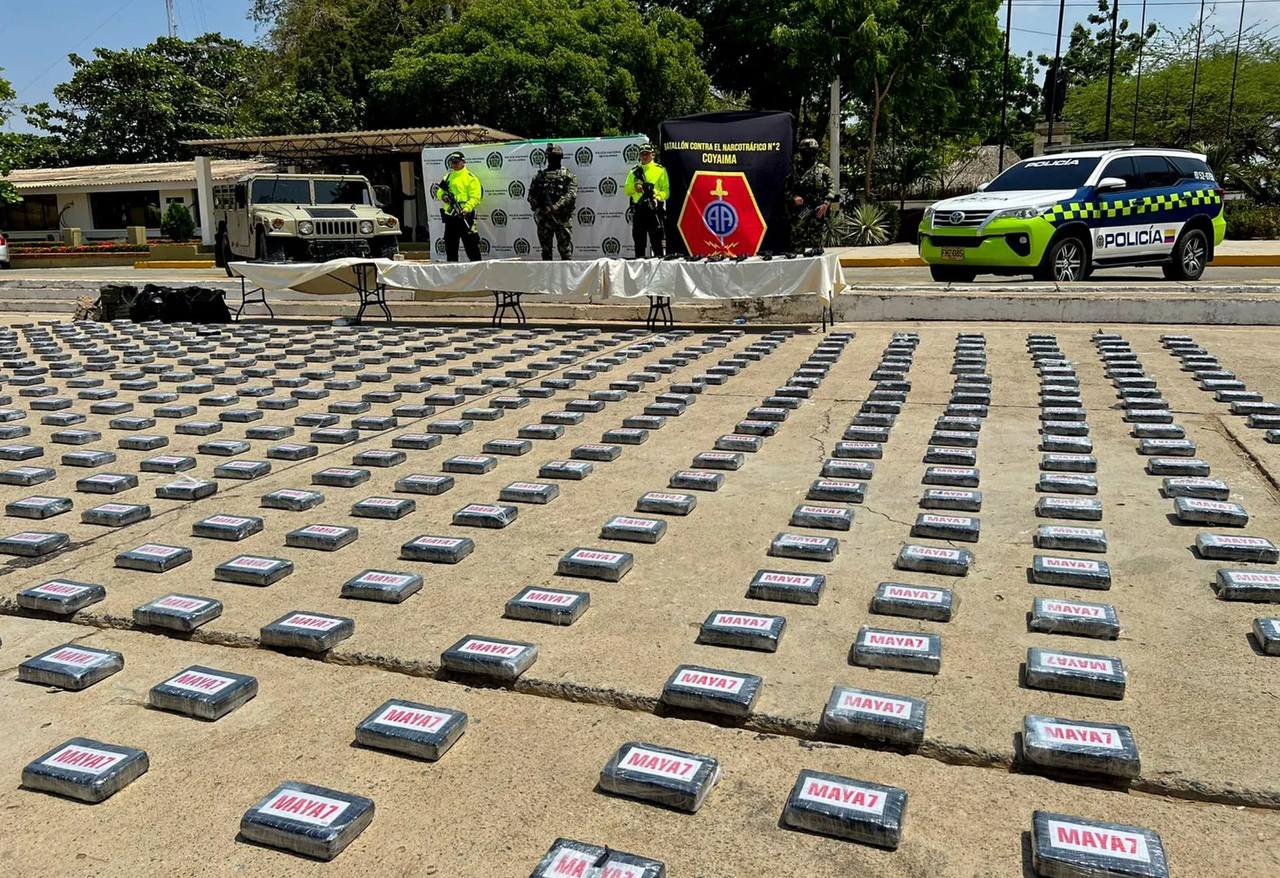 Incautan más de 500 kilos de cocaína en el Caribe colombiano y detienen a dos dominicanos