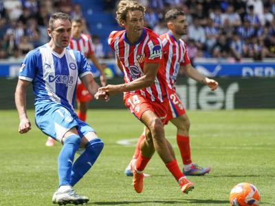 La Liga: El Atlético empata ante el Alavés y se aleja del Madrid