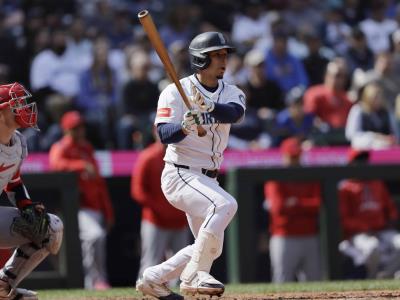Marineros enrachados vencen 9-3 a Angelinos; Trout sale lastimado