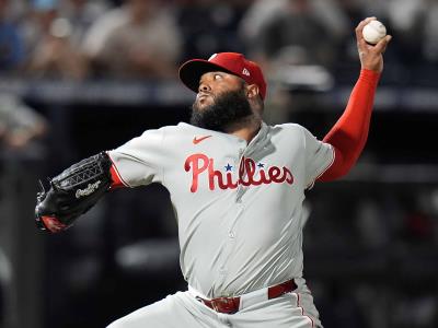 MLB: El cerrador venezolano José Alvarado suspendido por 80 juegos