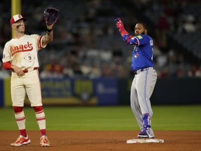 MLB: Vladimir Guerrero Jr. pega tres hits en remontada de Toronto